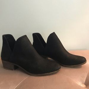 LUCKY BRAND- Brooklin perforated suede booties 9M